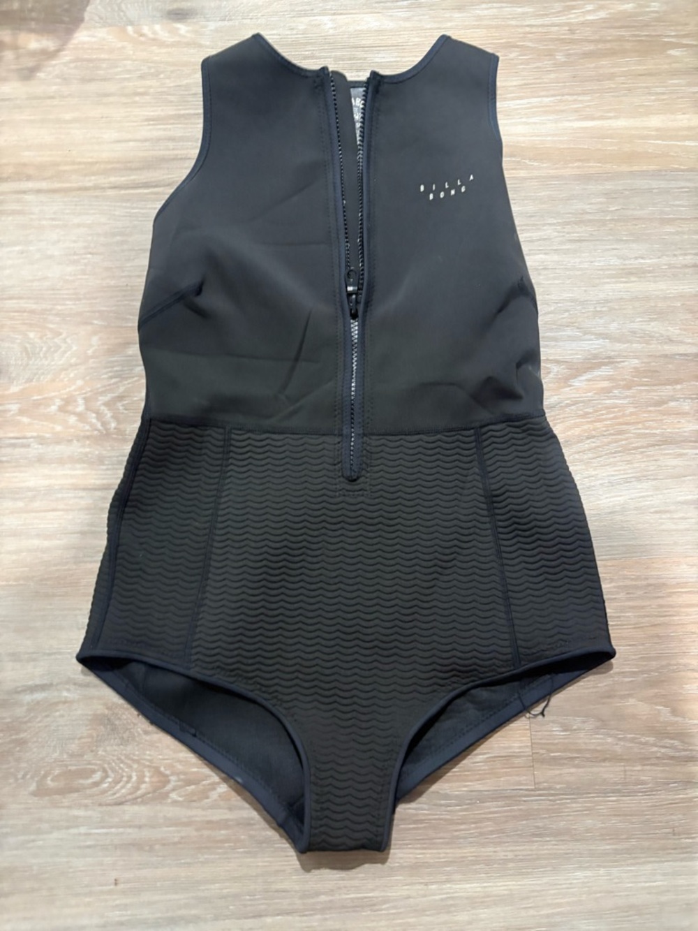 Billabong Black Neoprene Front-Zip Wetsuit Vest